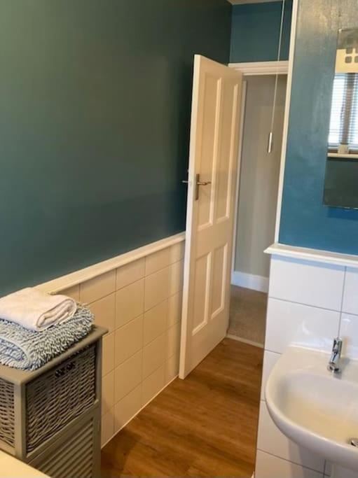 Rockferry 3 Bed Central Apartment + Parking Permit Dartmouth Dış mekan fotoğraf