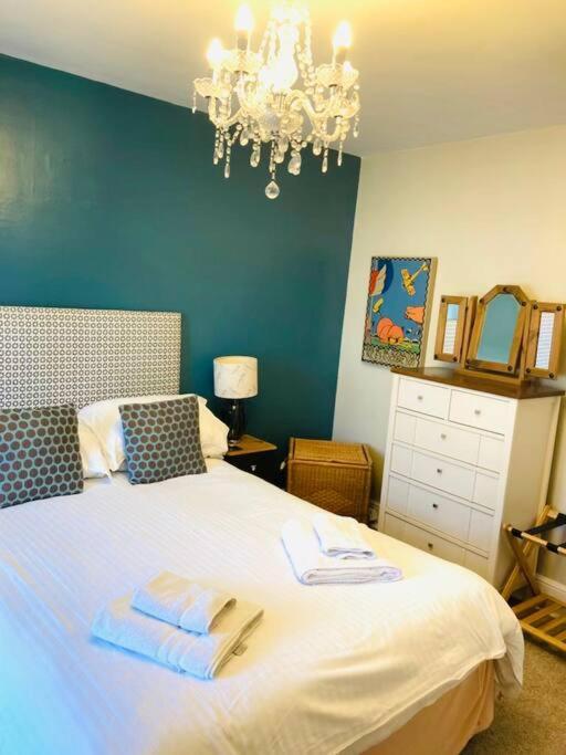 Rockferry 3 Bed Central Apartment + Parking Permit Dartmouth Dış mekan fotoğraf